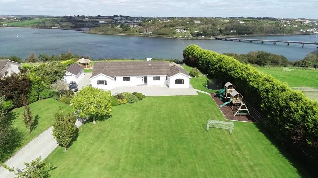 Дома для отпуска Marina views, Kinsale, Exquisite holiday homes, sleeps 16 Кинсейл-60